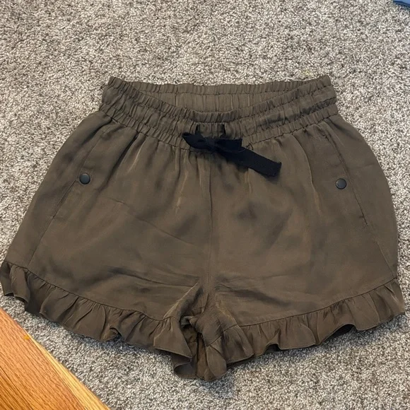 Cinq a Sept High Waist Tova Shorts Size Small - Picture 4 of 10